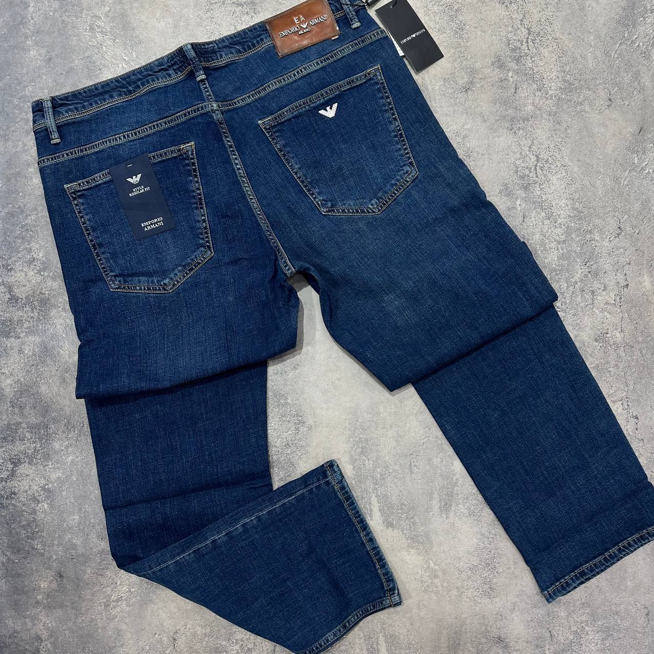 995