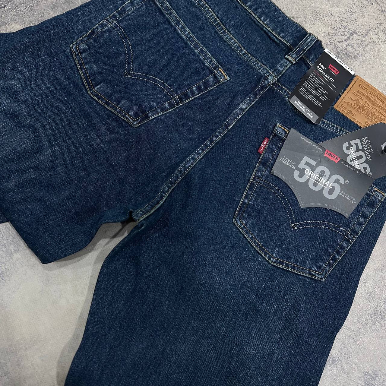898